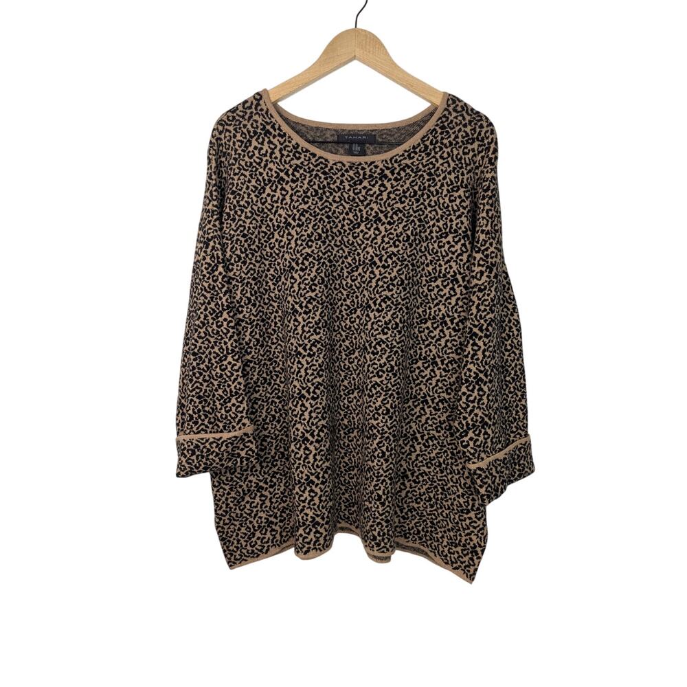Tahari Leopard Print 3/4 Sleeve Sweater